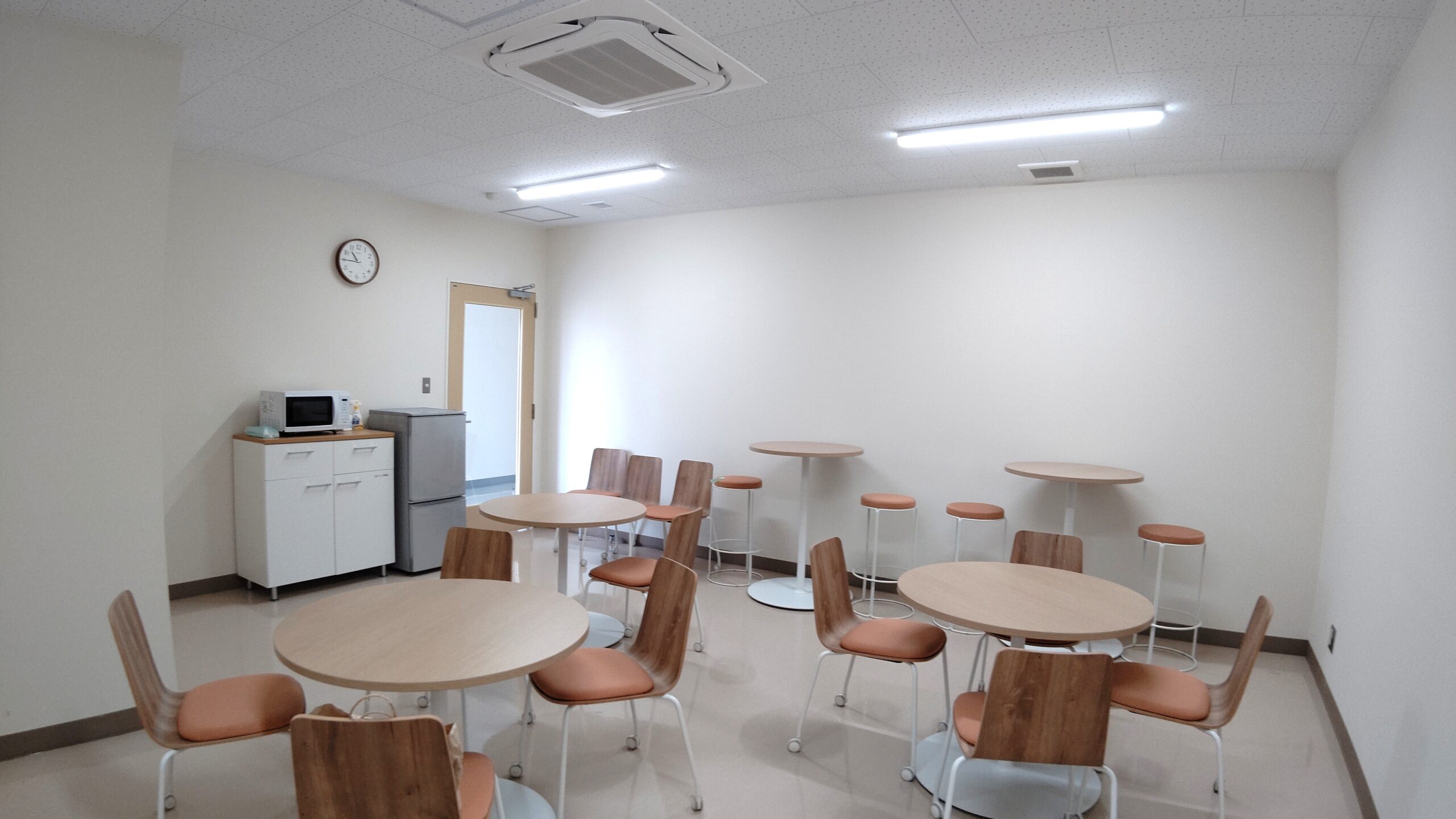 フリースペース入口